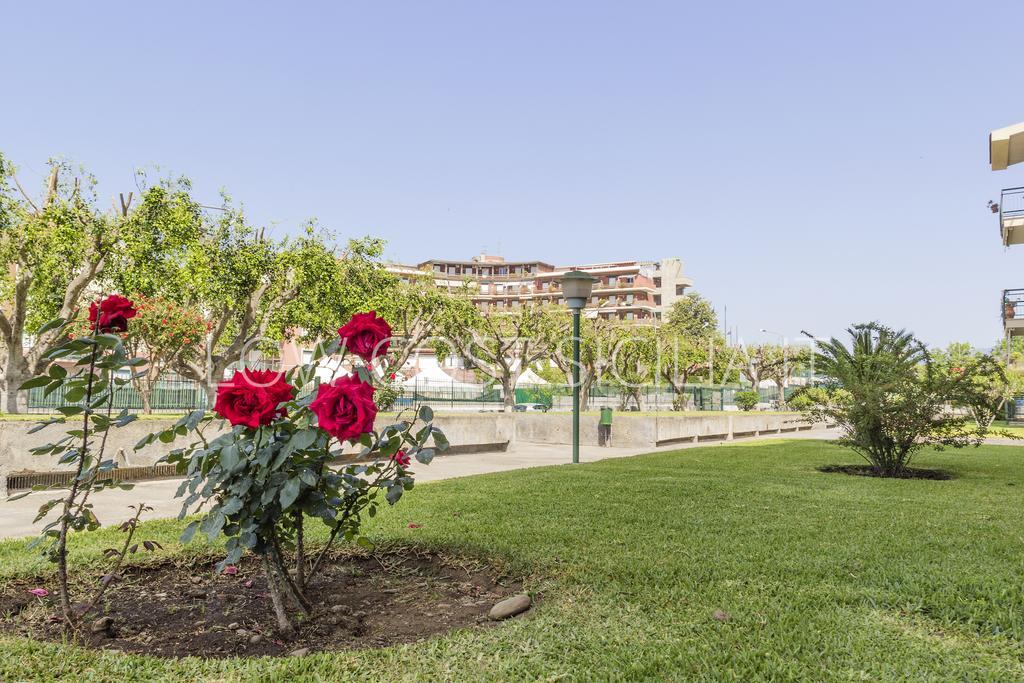 Studio Coral View Giardini Naxos Exterior photo